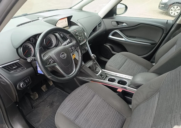 Opel Zafira cena 41900 przebieg: 140175, rok produkcji 2014 z Jaraczewo małe 211